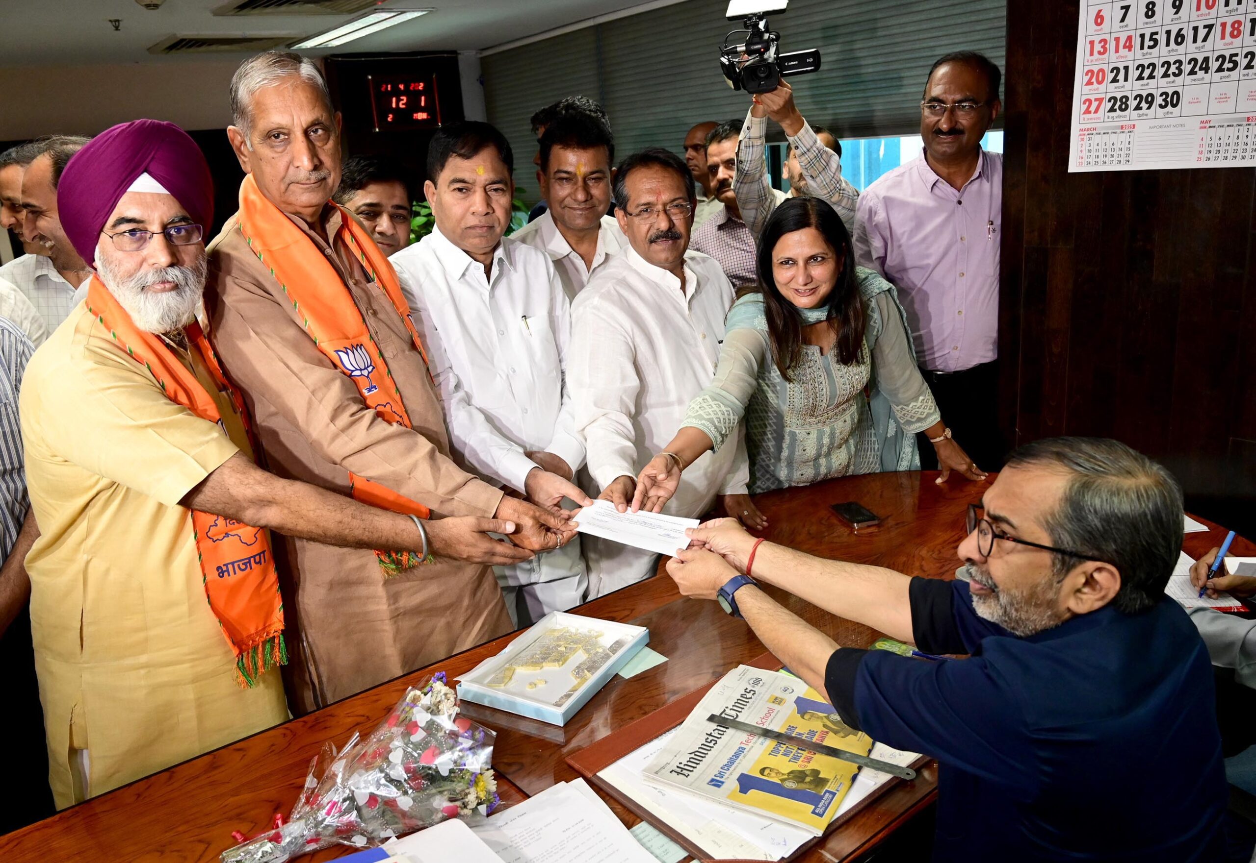 BJP eyes triple-engine govt as AAP opts out of mayoral race