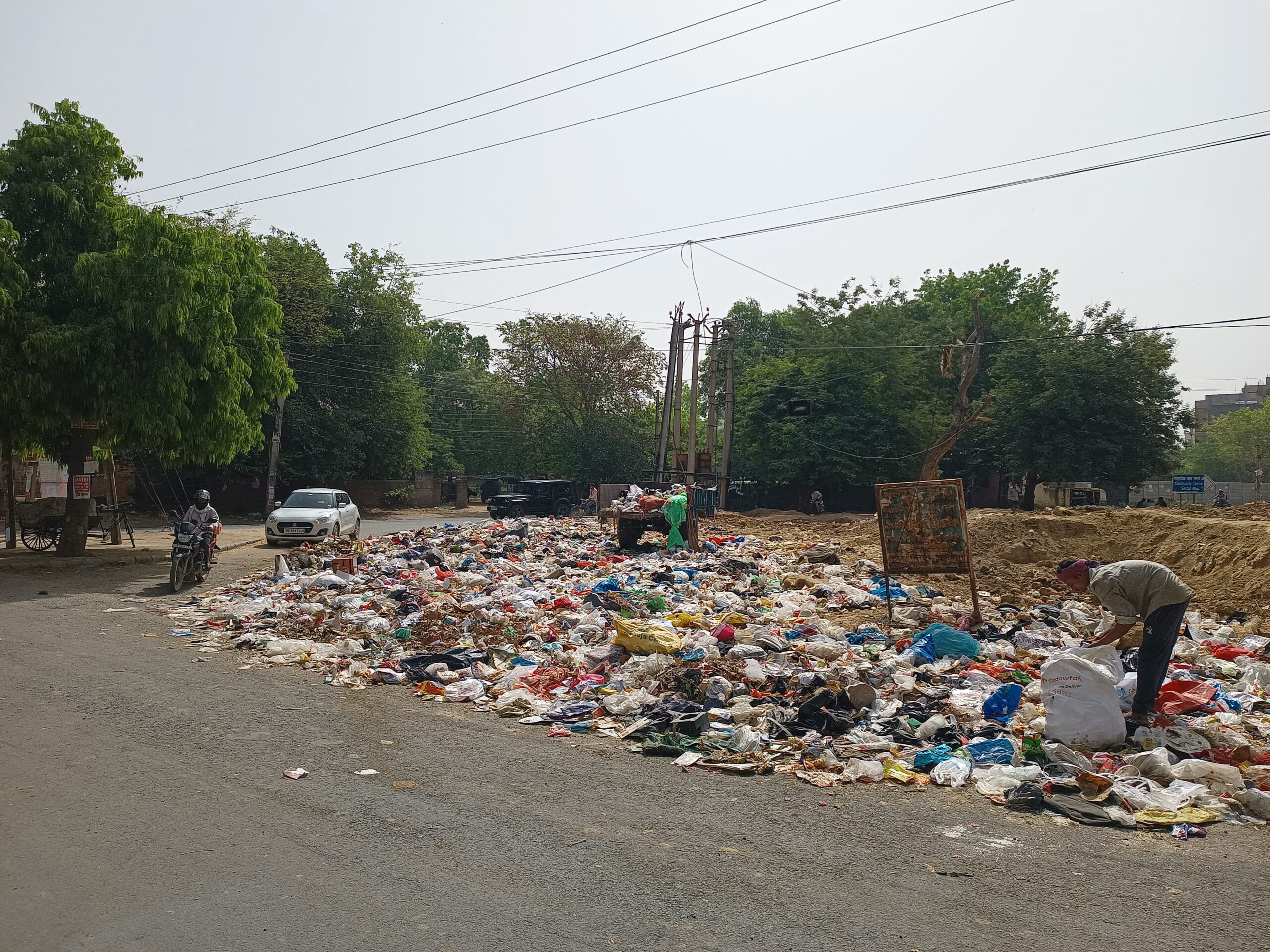 Garbage mess in Gurugram: Sector 46 residents raise concerns over unauthorised dumping of waste