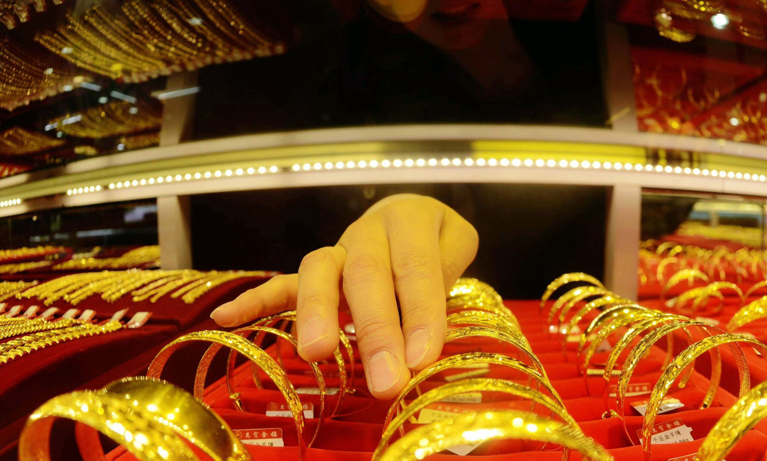 Surat Jeweler Murder: One Arrested, Gold Recovered After Bloody Robbery