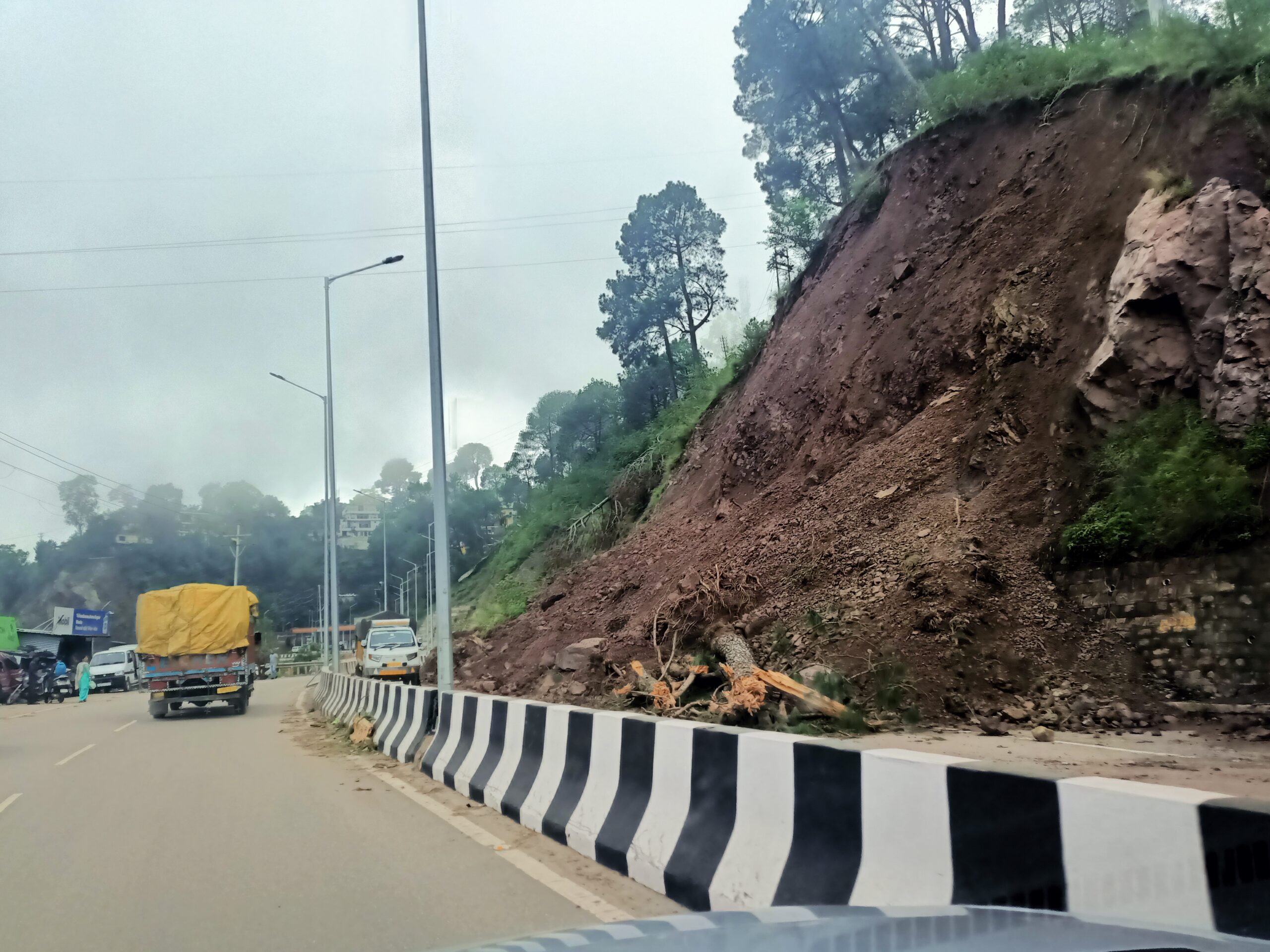 Highway Project Stalled: Commuters Face Fresh Delays