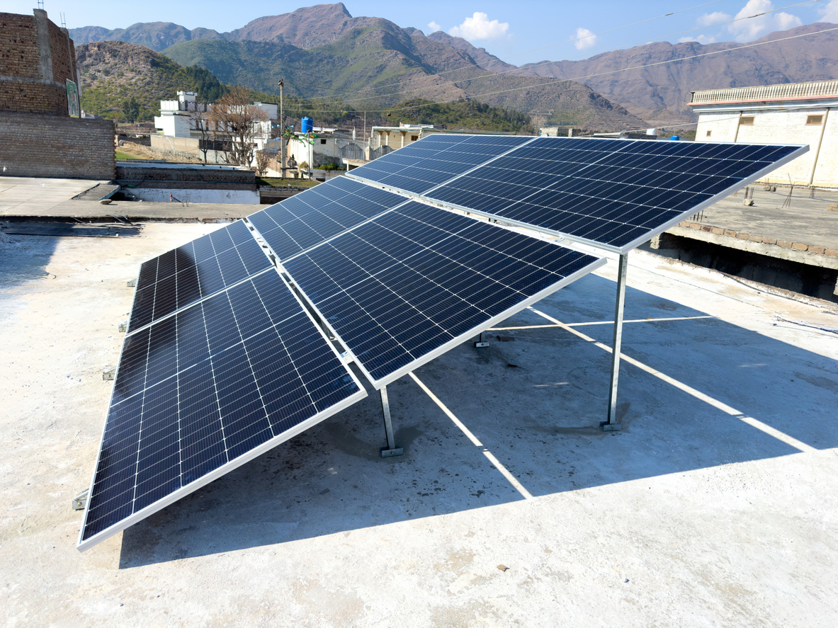 Delhi's Rooftop Solar Revolution: Zero-Cost Power, Big Savings!