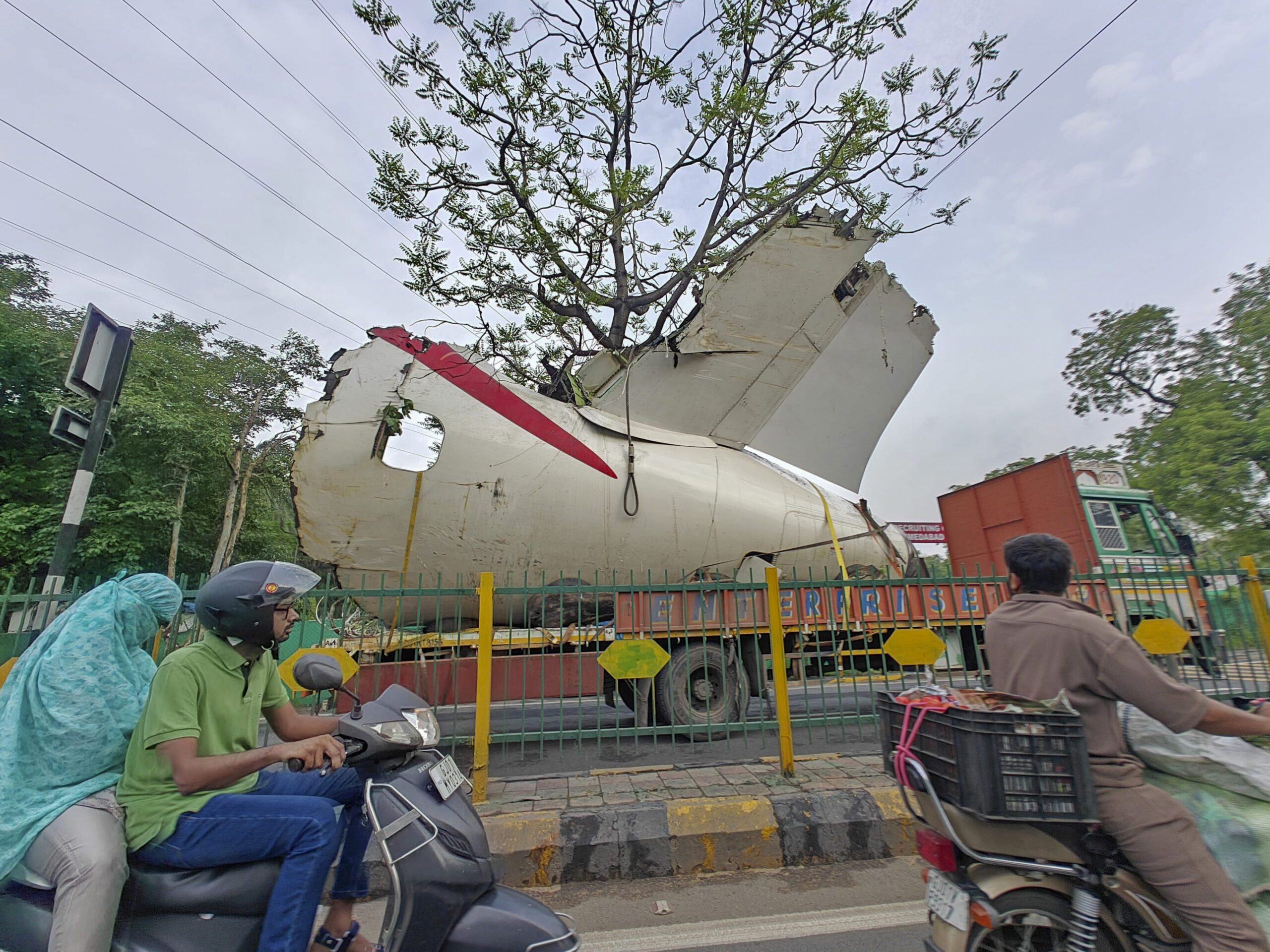 Parl panel discusses Air India crash, MPs demand timeline of blackbox analysis