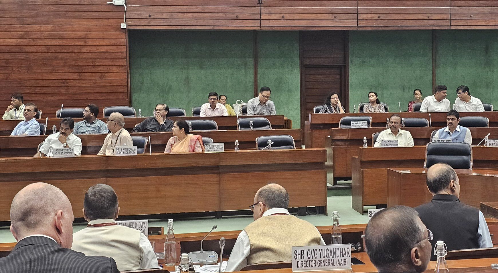 Parl panel meets civil aviation ministry, airline officials; ask about AI plane crash