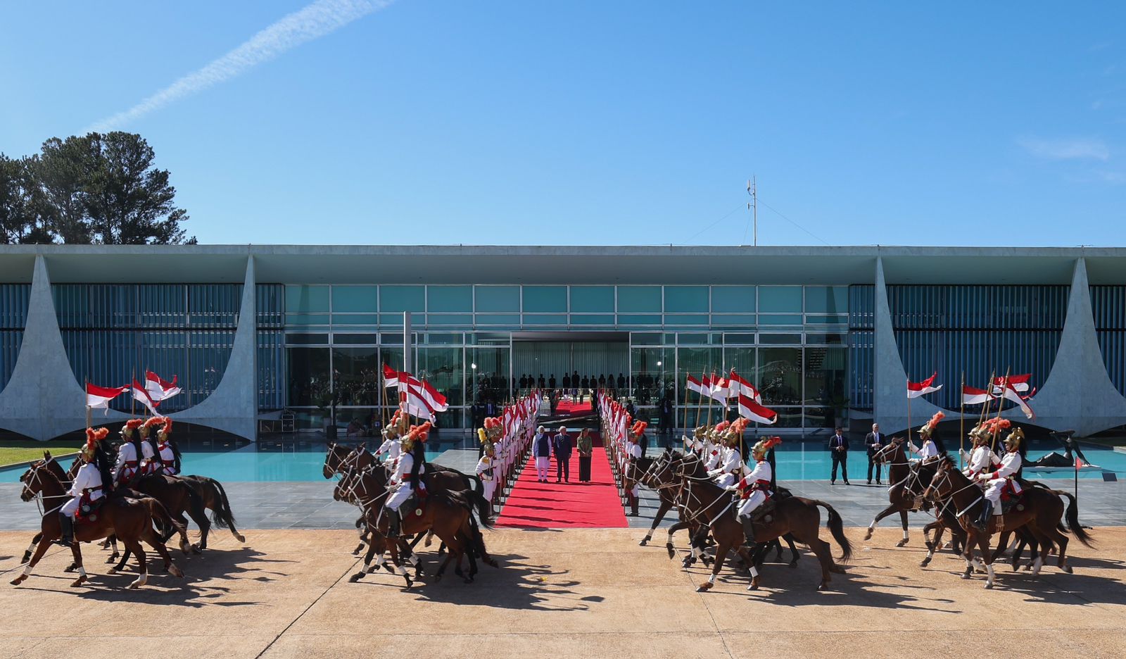 Brazil’s highest honour, 114-horse welcome for PM Modi