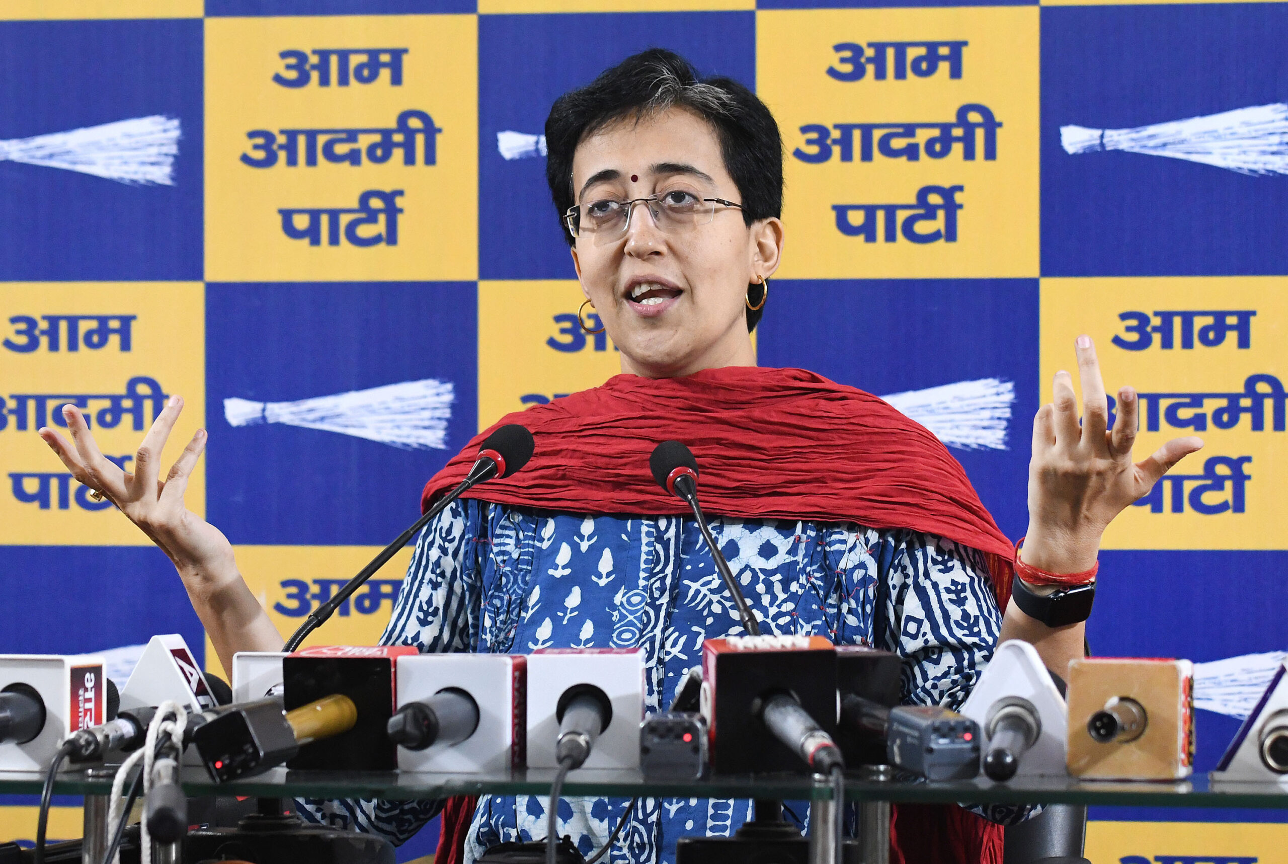 Delhi's Air Suffocates: AAP Slams BJP's Fuel Ban Delay