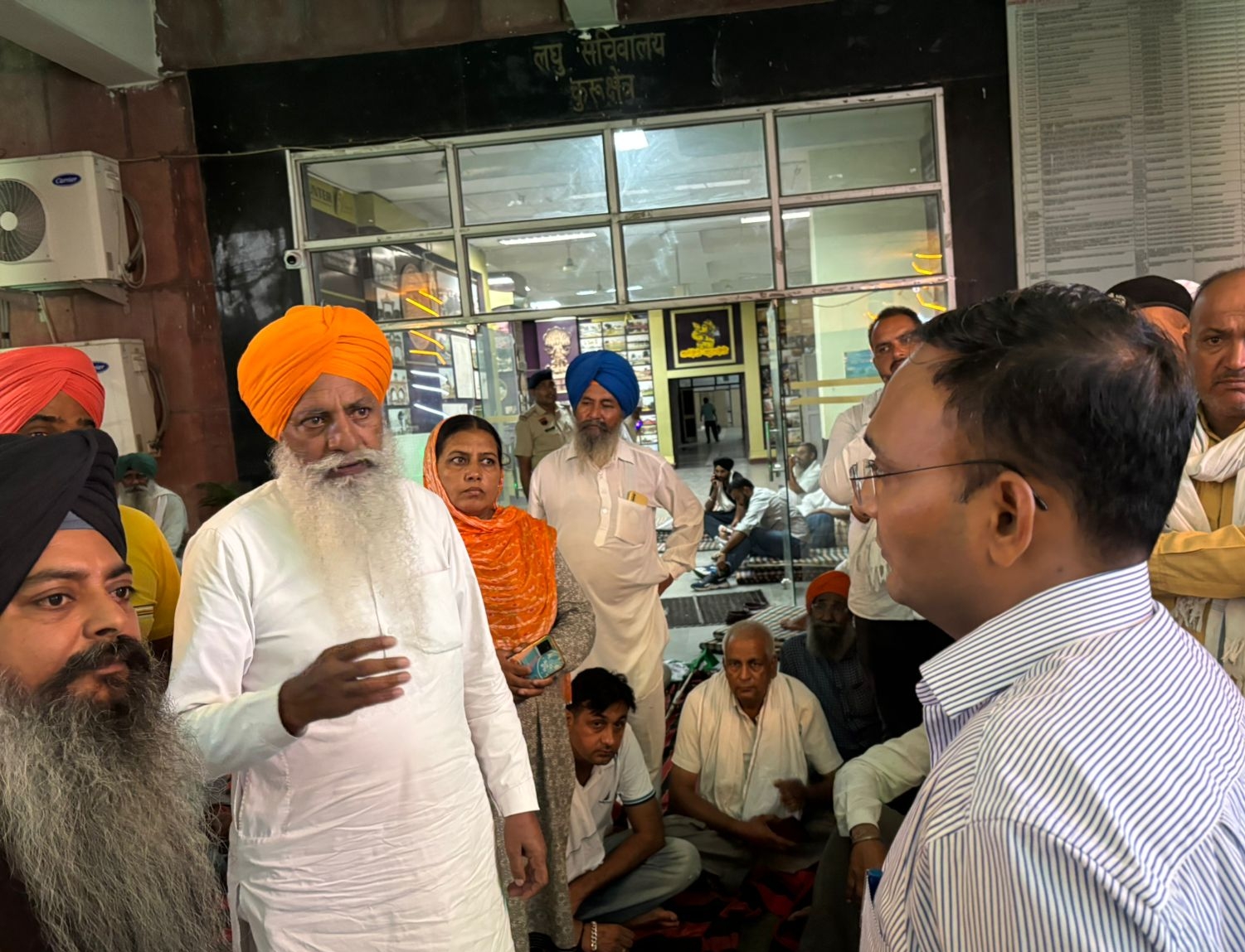 BKU (Charuni) launches indefinite dharna at Mini-Secretariat in Kurukshetra