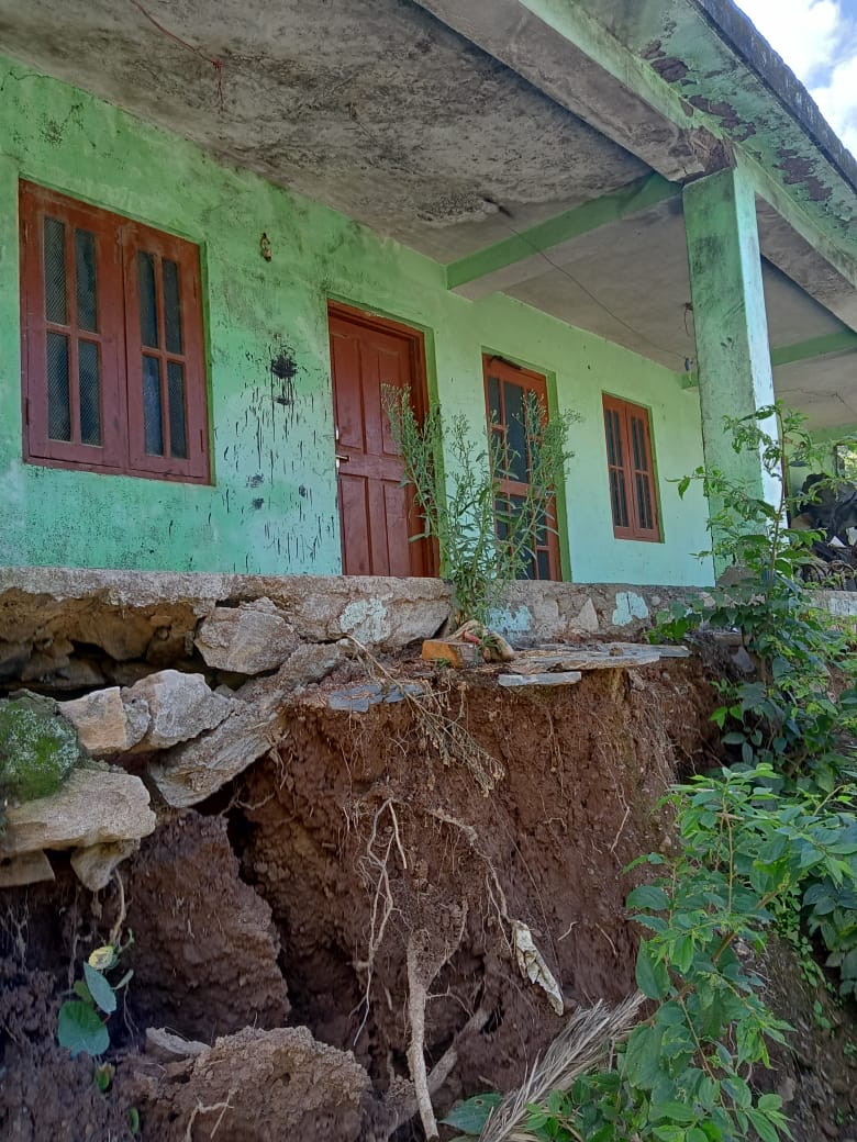 No blasting of hills in monsoon, firm widening road in Sirmaur told