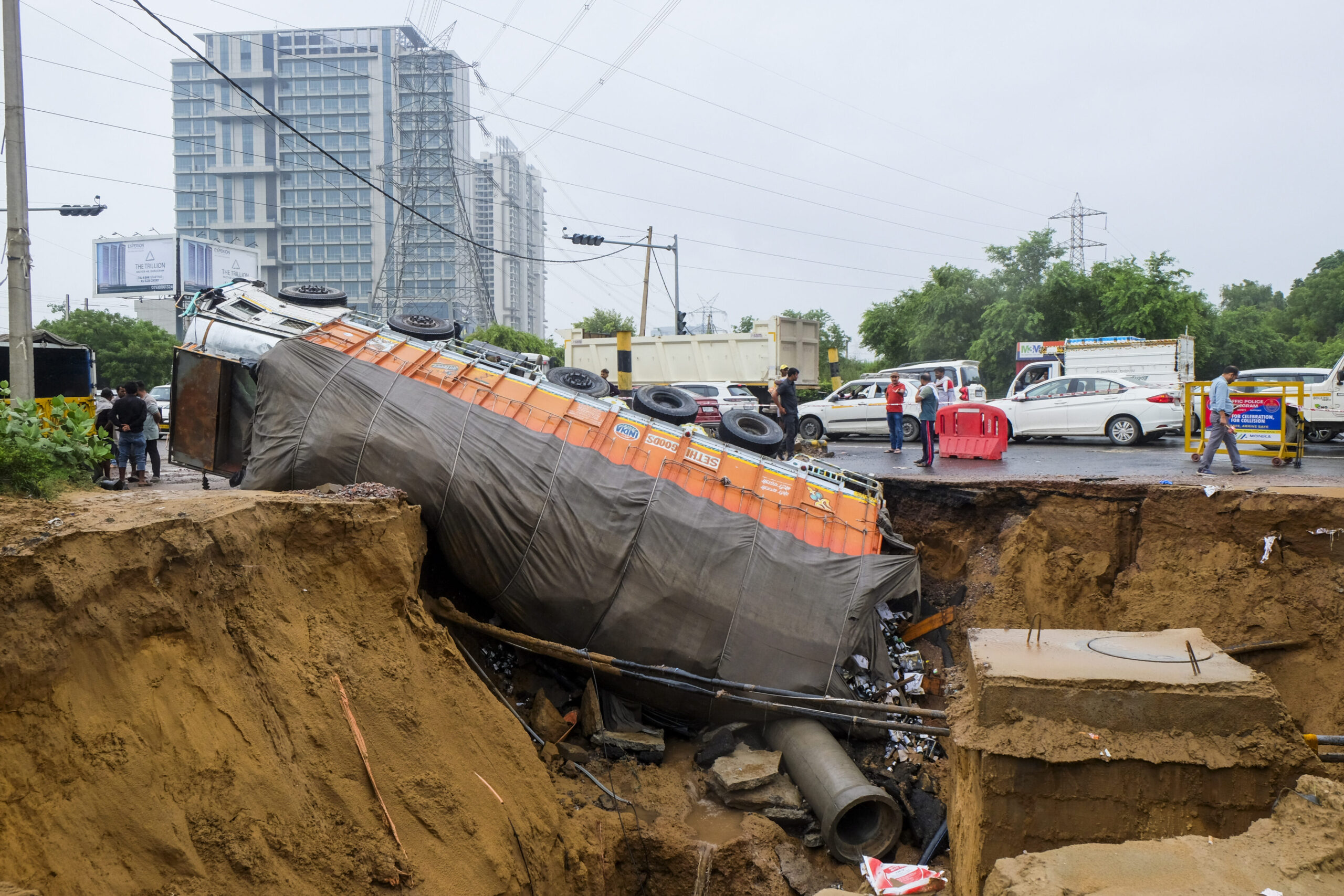 It’s Jalgram again: Millennium City flooded after three-hour downpour