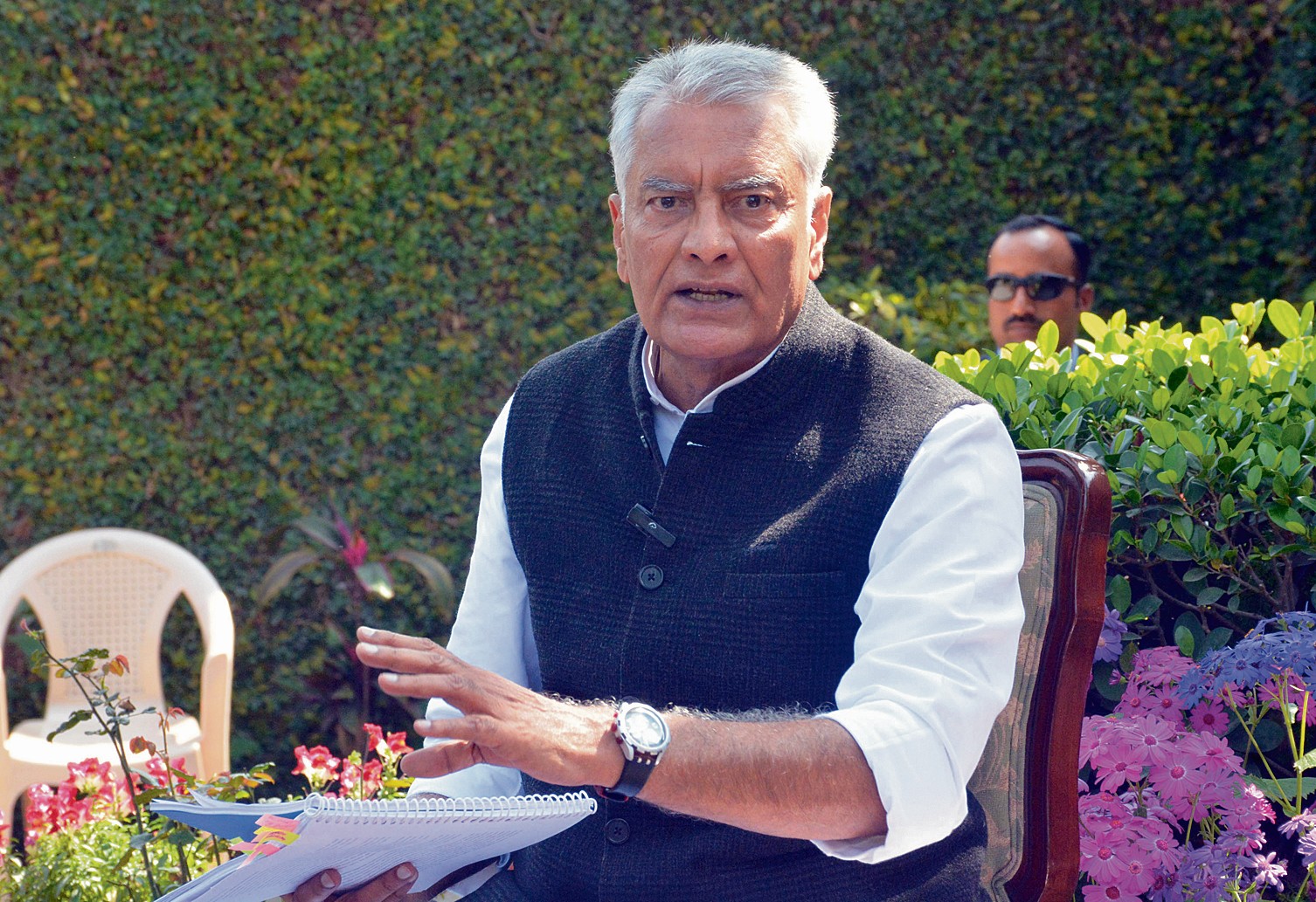 Mann should apologise for remarks on PM: Jakhar