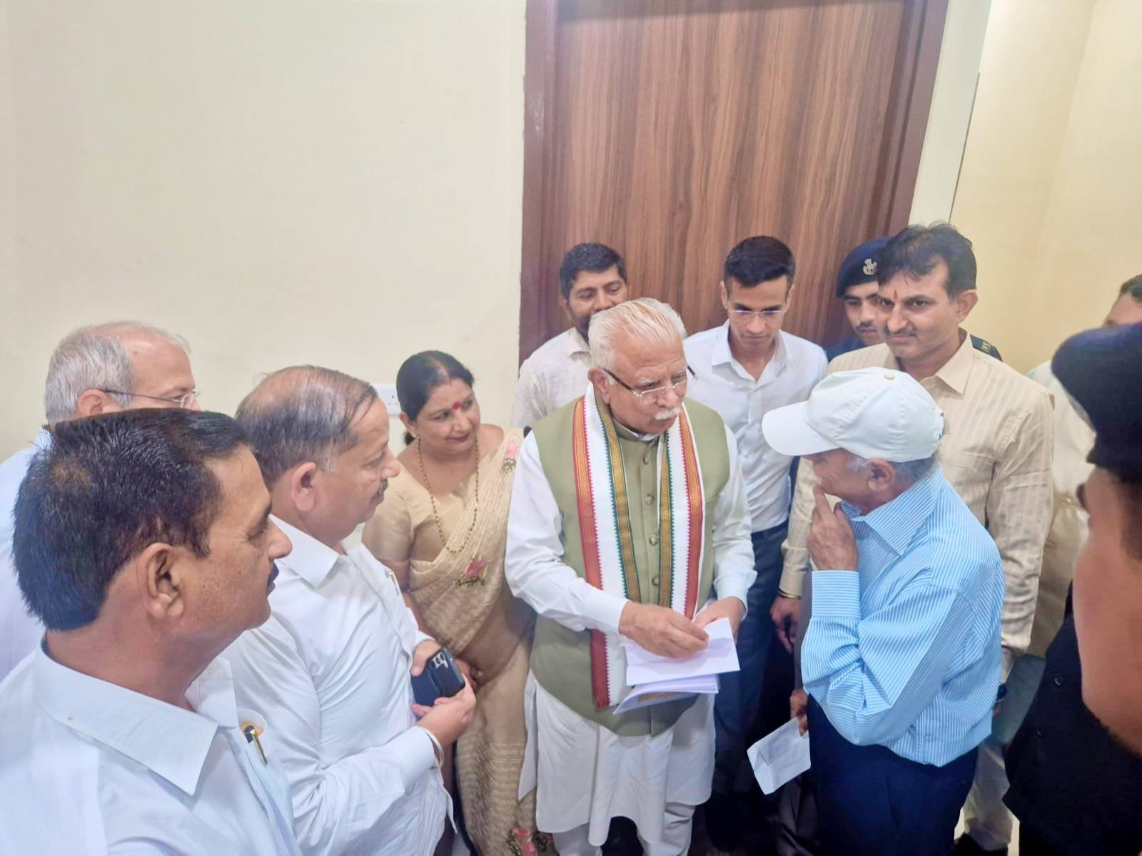 Khattar Sounds Alarm on Haryana's Social Fabric:  Blames Western Influence, Weak Families