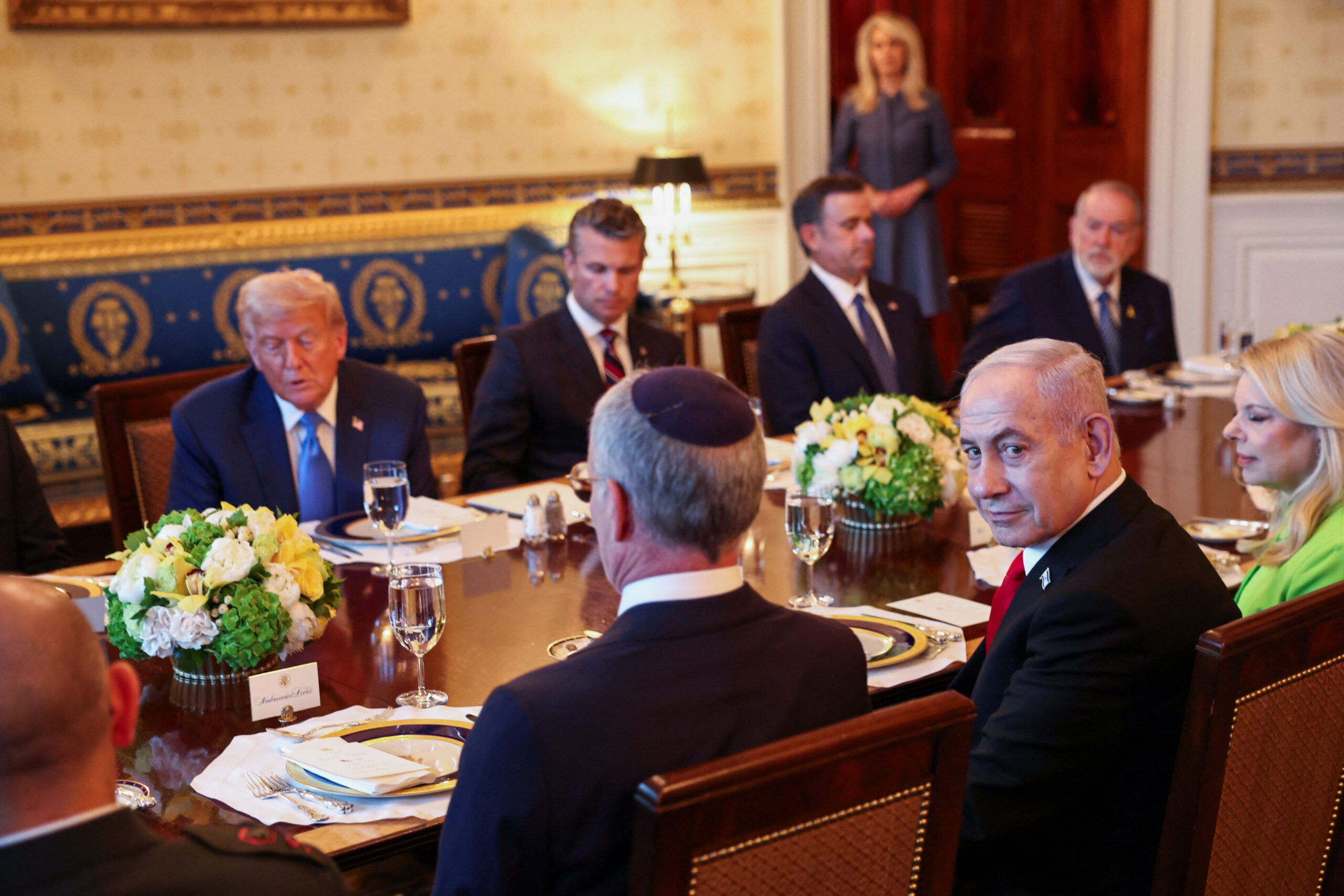 Trump's Gaza Peace Push Falters:  Stalemate Looms Amidst Rising Casualties
