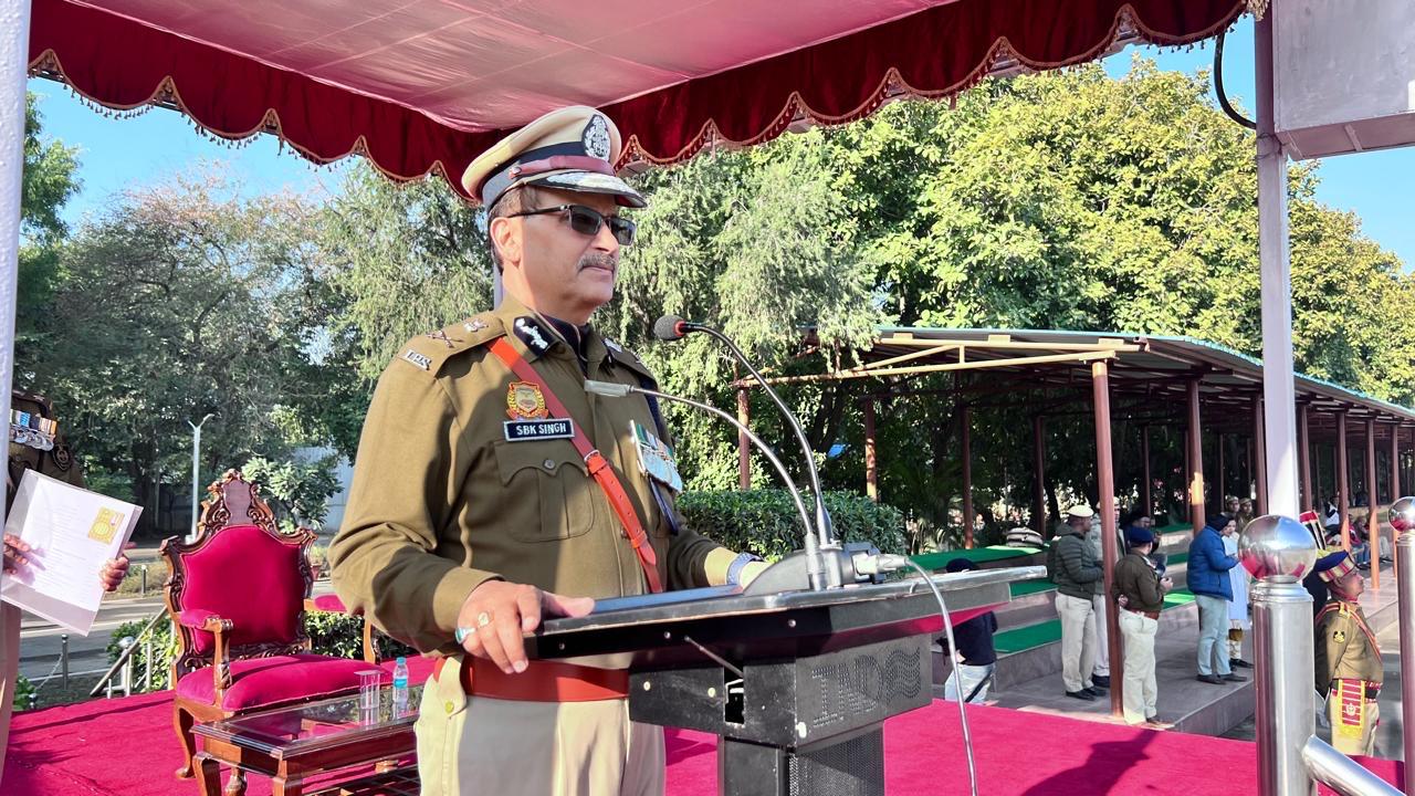 Director General Home Guards SBK Singh given additional charge as Delhi Police Commissioner