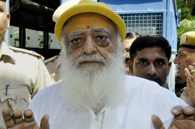 Gujarat HC extends temporary bail of Asaram till Aug 21