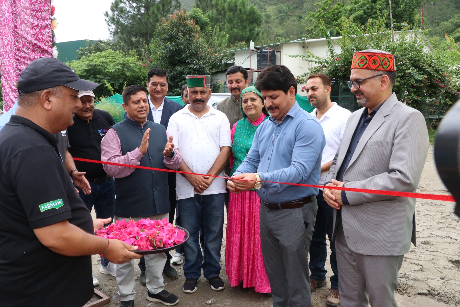 Adani's Digital Mandi Revolutionizes Himachal's Apple Trade