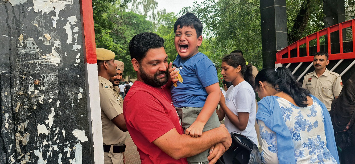 Sirsa HTET: Undeterred by Rain, Thousands Brave Security for Day Two