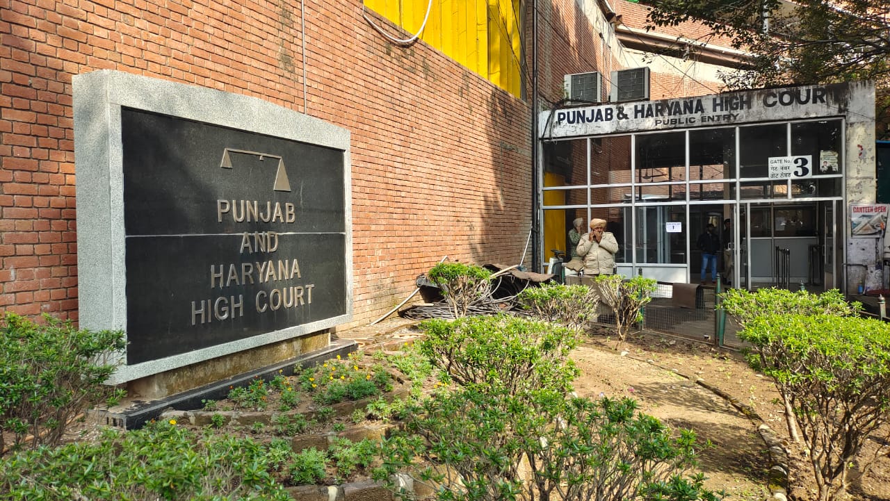 Accept personal bonds if foreign nationals can’t furnish sureties: HC