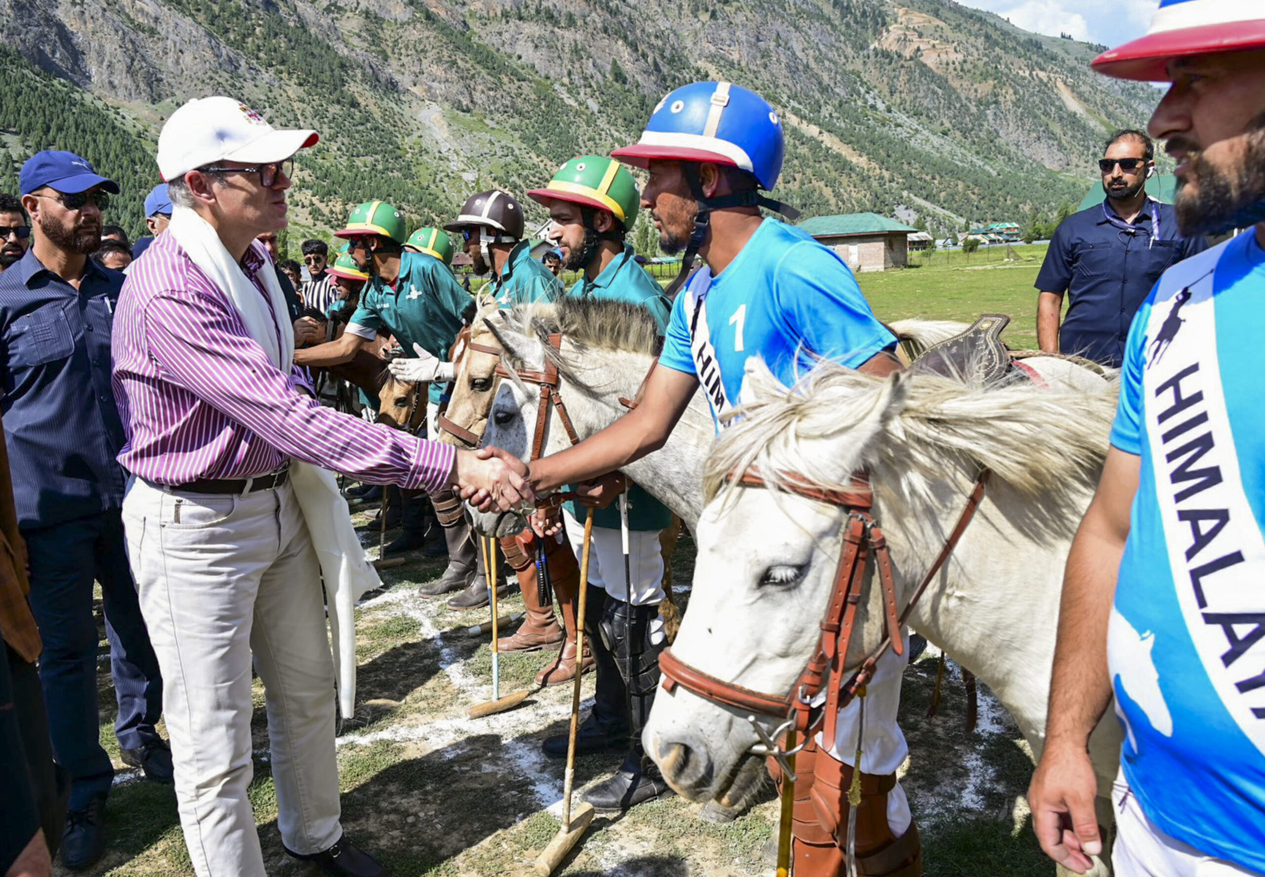 Abdullah Denies Hand in J&K Book Ban, Blames Sinha