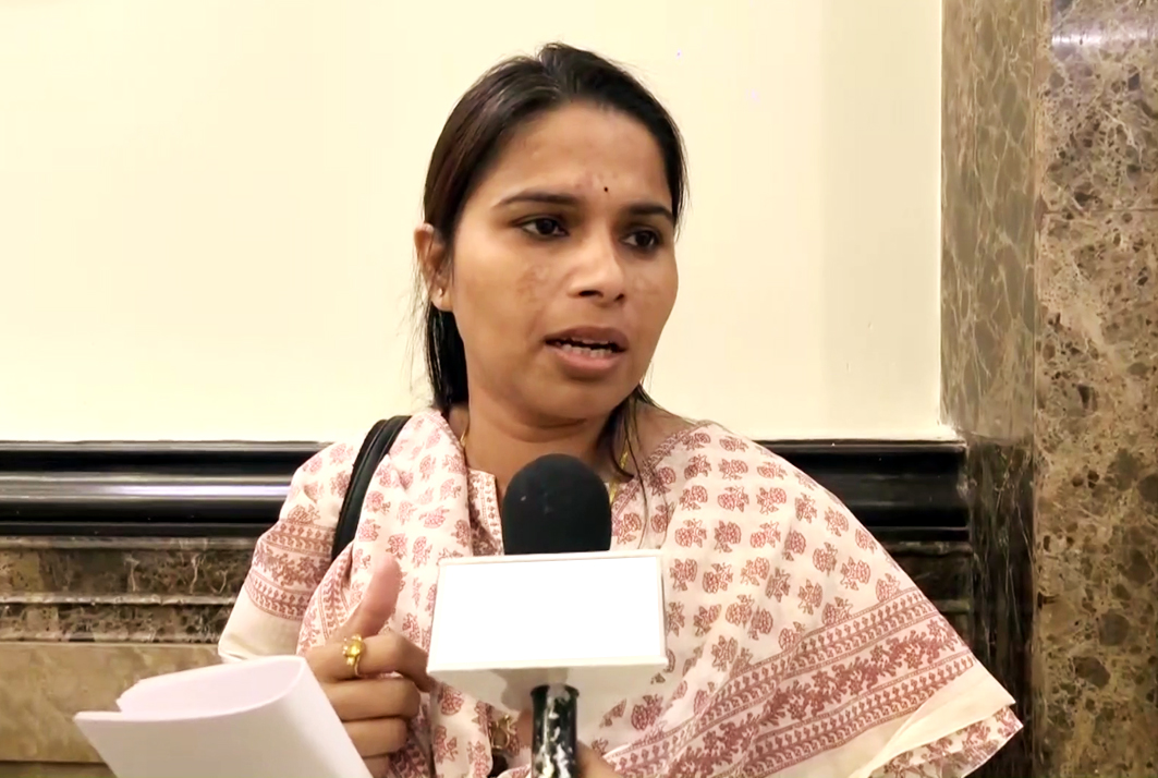SP expels MLA Pooja Pal for praising Yogi Adityanath