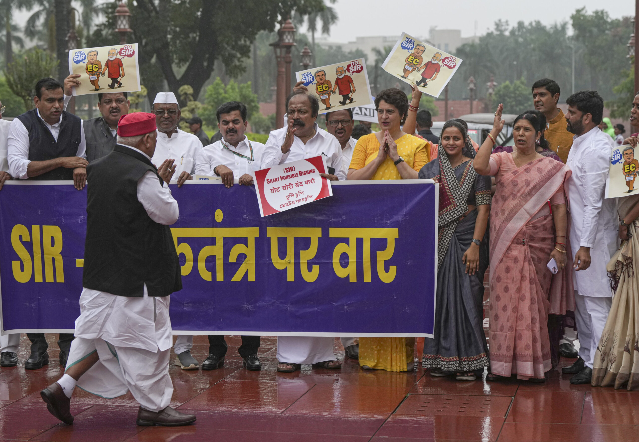 Bihar Rolls Row: Parliament Stalled, Opposition Unbowed