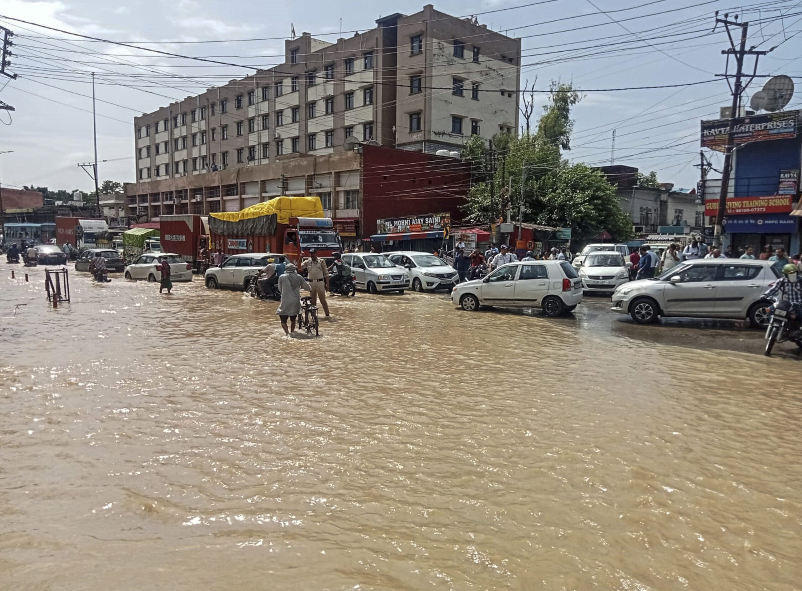 Himachal: Heavy rains flood several areas in Una; roads blocked, infrastructure affected