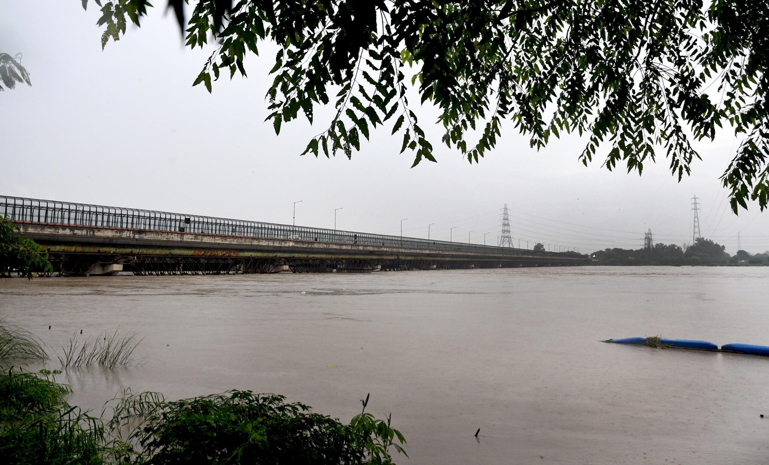 Yamuna breaches 207-m mark in city for fifth time since 1963