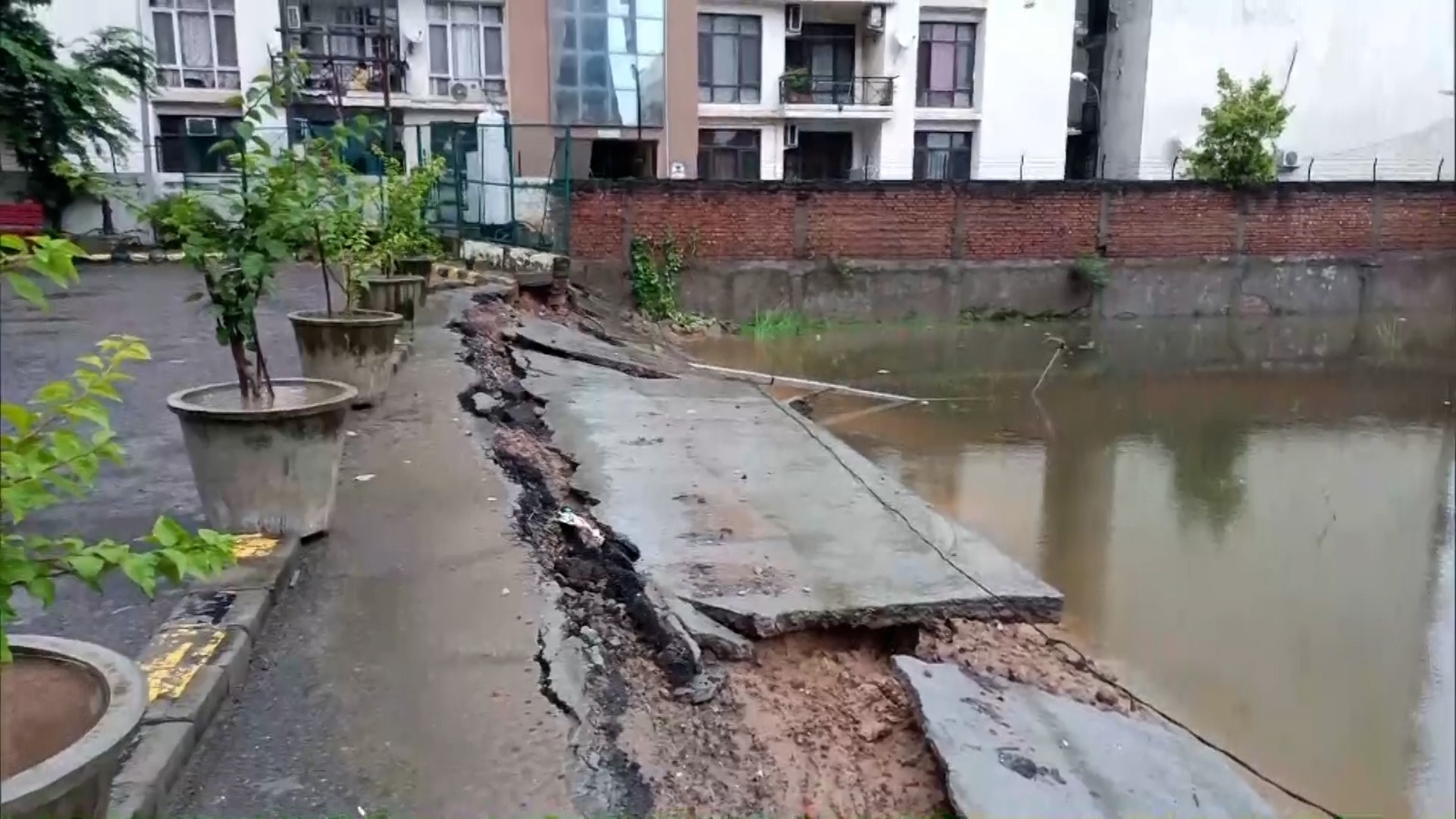 Zirakpur hit by heavy rains; wall collapses at Maya Garden Phase 2