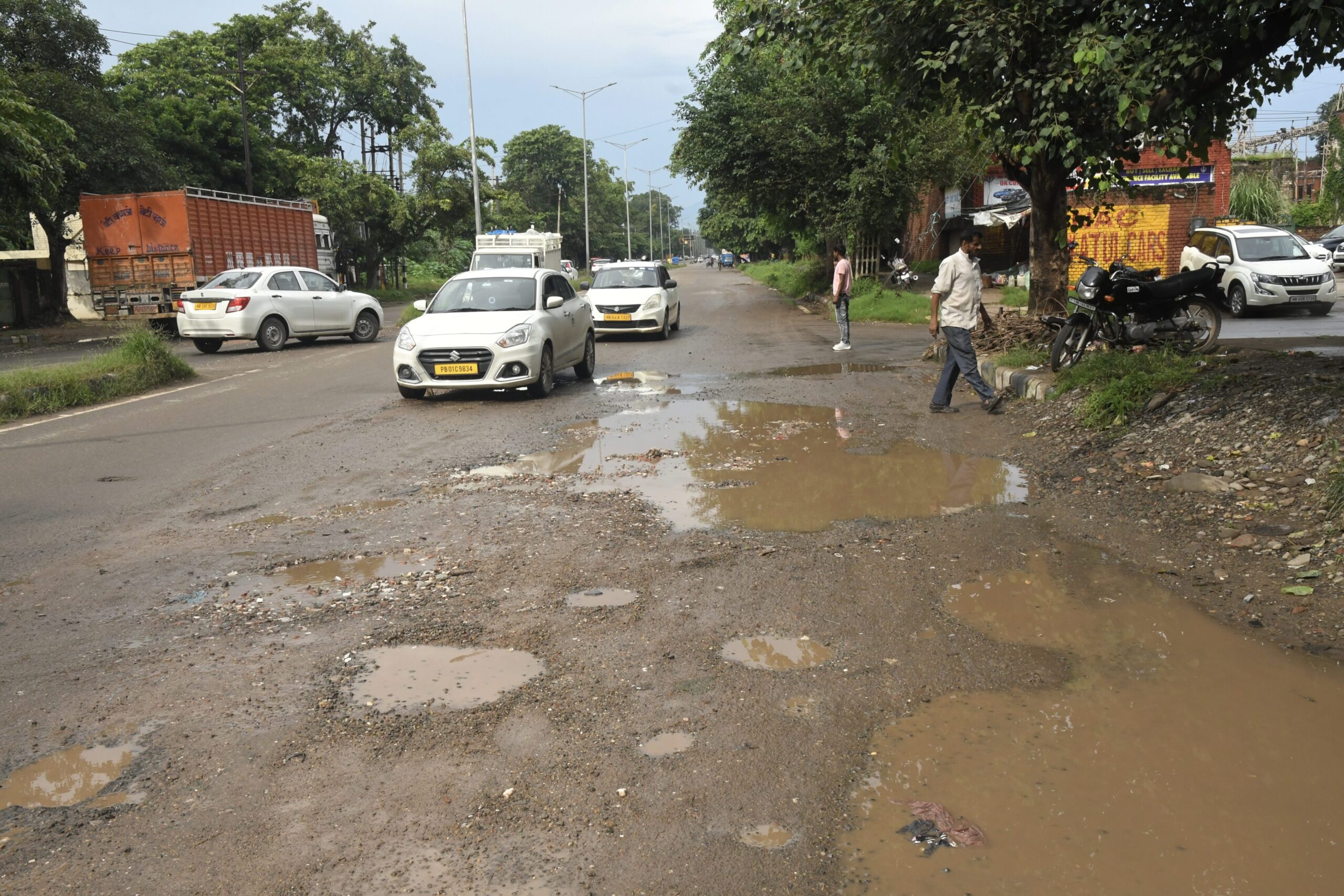 Kataria approves transfer of V-3 roads to UT Admn