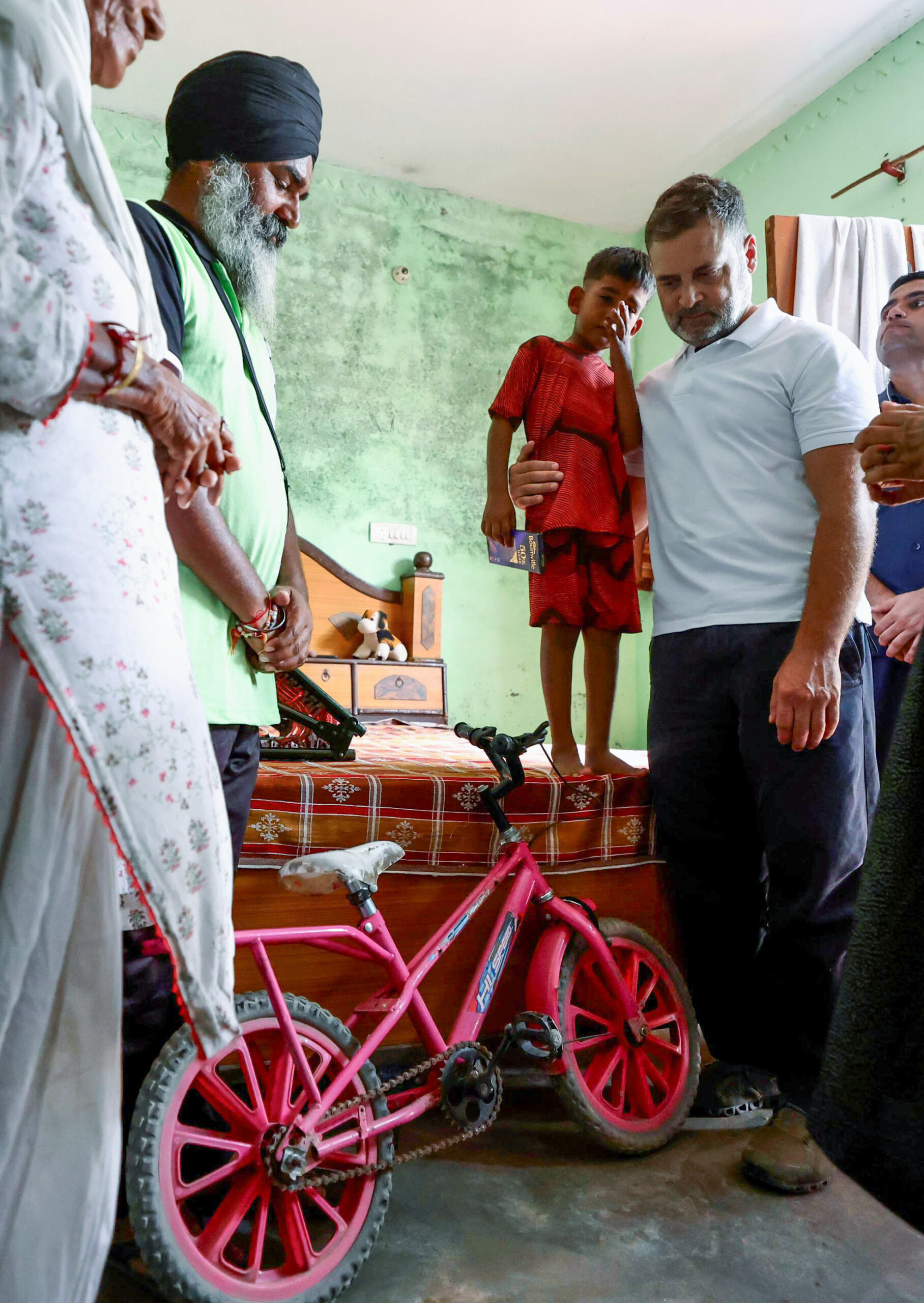 Rahul's Punjab Flood Visit Cut Short: Security Scare or Govt. Sabotage?